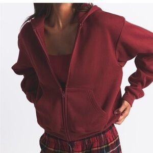 NWT SKIMS COTTON FLEECE CLASSIC ZIP UP HOODIE IN MERLOT SIZE MEDIUM